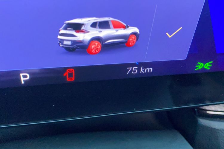 Used Chevrolet Trax 2022 Encore RS 1.5T CVT CoolMAX Odometer Close Up