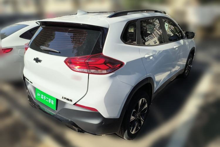 Used Chevrolet Trax 2022 Encore RS 1.5T CVT CoolMAX Rear Right 45 Deg
