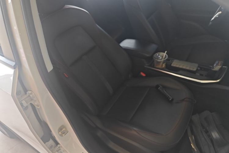 Used Chevrolet Trax 2022 Encore RS 1.5T CVT Cool Right Front Seat