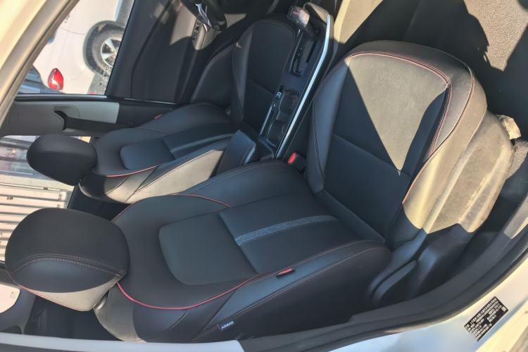 Used Chevrolet Trax 2022 Encore RS 1.5T CVT Cool Right Front Seat