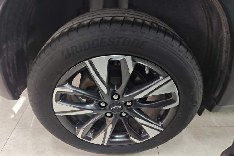 Used Chevrolet Trax 2022 Encore RS 1.5T CVT Cool Right Rear Wheel Hub