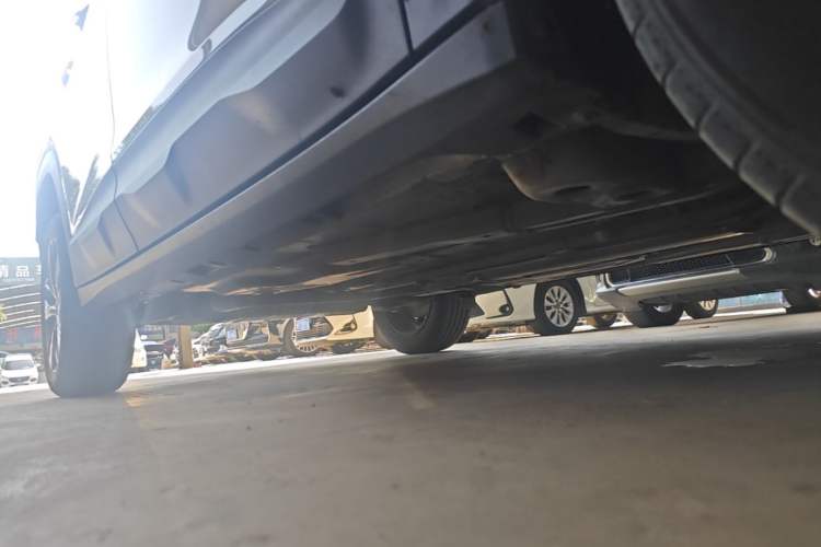 Used Chevrolet Trax 2022 Encore RS 1.5T CVT Cool Right Side Sill