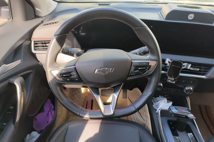 Used Chevrolet Trax 2022 Encore RS 1.5T CVT CoolMAX Steering Wheel