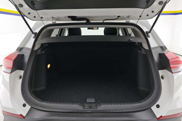 Used Chevrolet Trax 2022 Encore RS 1.5T CVT CoolPro Trunk