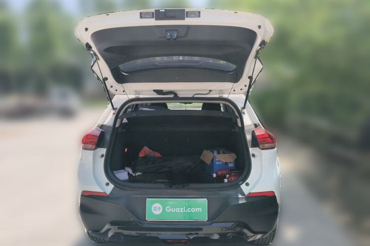 Used Chevrolet Trax 2022 Encore RS 1.5T CVT CoolPro Trunk