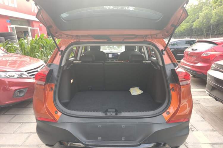 Used Chevrolet Trax 2022 Encore RS 1.5T CVT CoolPro Trunk