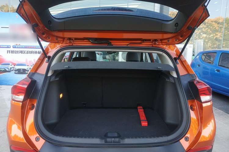 Used Chevrolet Trax 2022 Encore RS 1.5T CVT CoolMAX Trunk