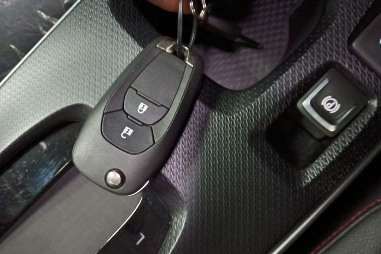 Used Chevrolet Trax 2023 Encore RS 1.5T CVT Cool Vehicle Key