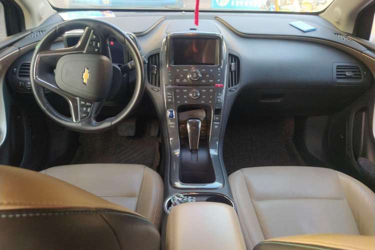 Used Chevrolet Volt 2012 Standard Model Center Console