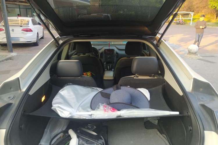 Used Chevrolet Volt 2012 Standard Model Trunk
