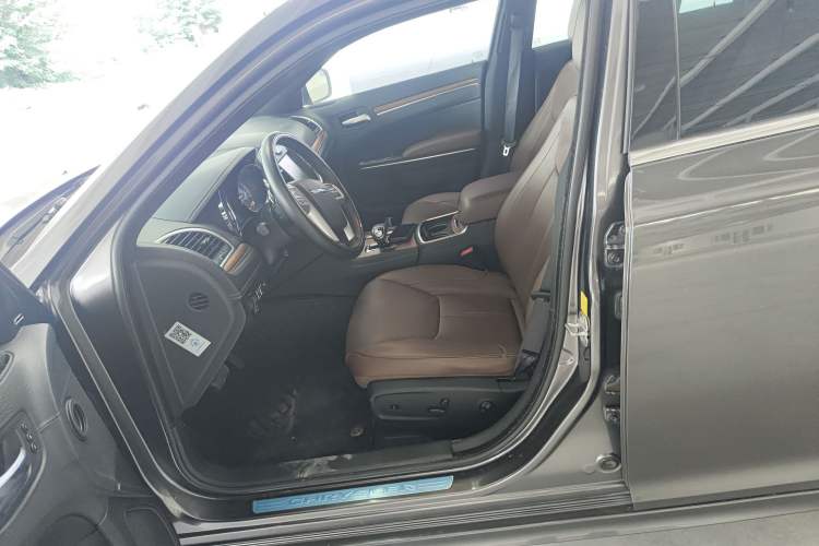 Used Chrysler 300C 2014 3.0L Excellence Edition Left Front Seat