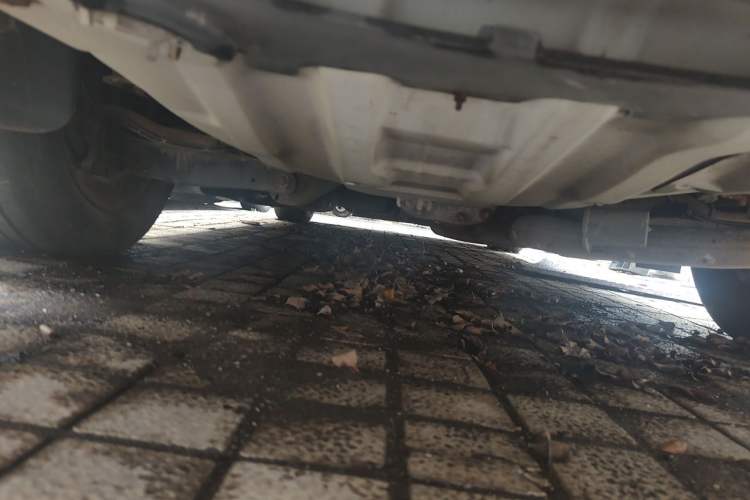 Used Chrysler 300C 2004 3.5 V6 Chassis Rear