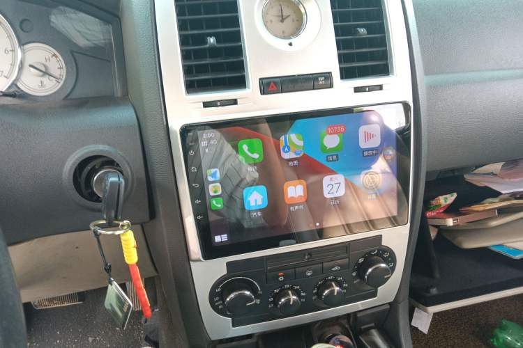 Used Chrysler 300C 2006 2.7L Luxury Edition Audio And AC Panel