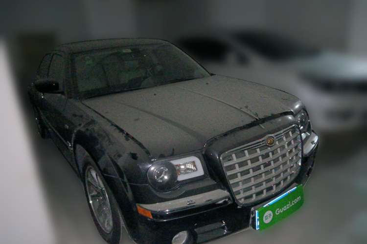 Used Chrysler 300C 2006 5.7L Luxury Navigation Edition Front Right 45 Deg