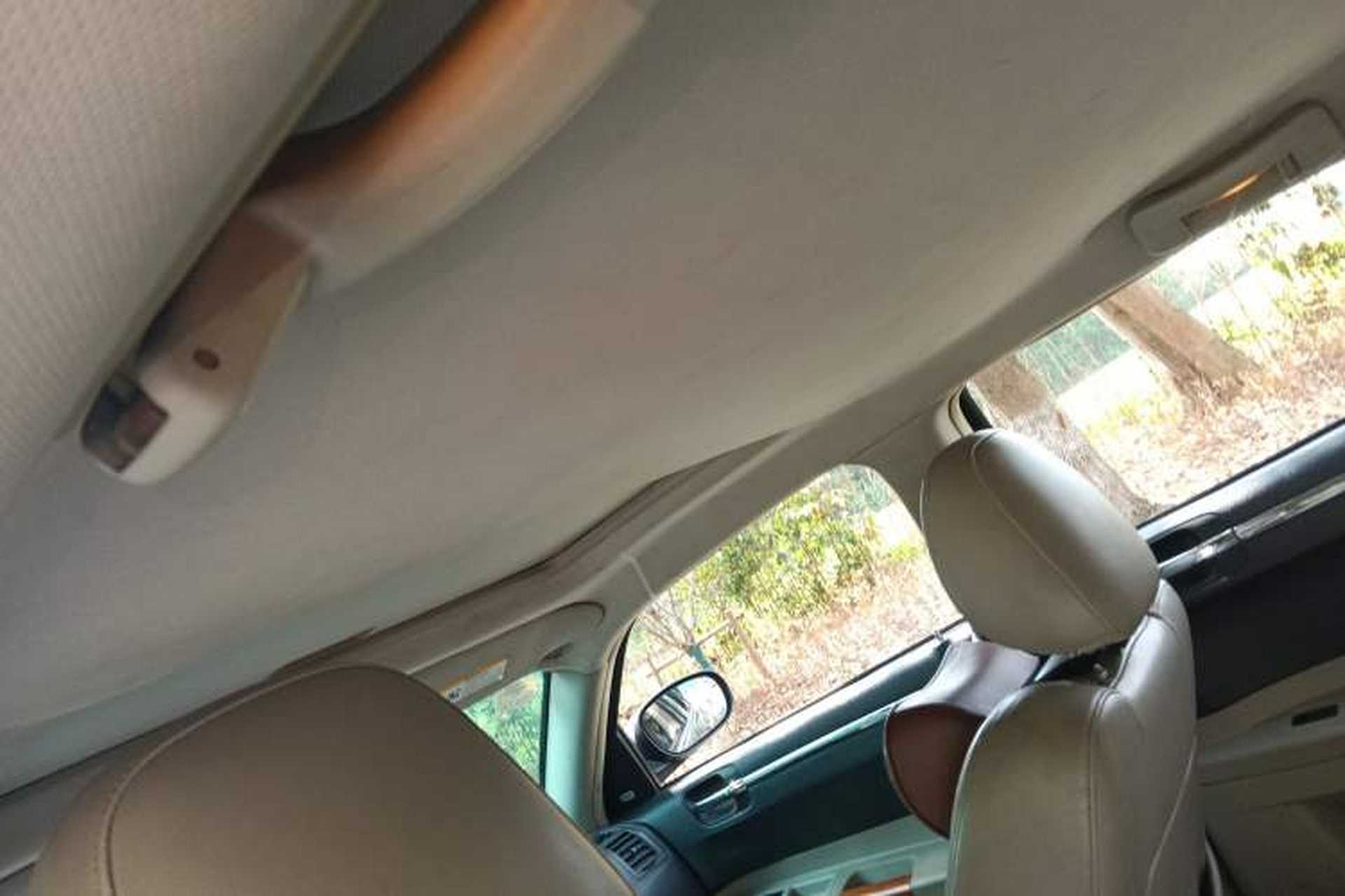 Used Chrysler 300C 2006 2.7L Luxury Edition Headliner