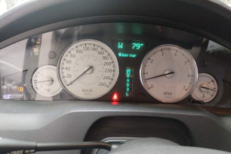 Used Chrysler 300C 2006 3.5L Luxury Navigation Edition Instrument Cluster