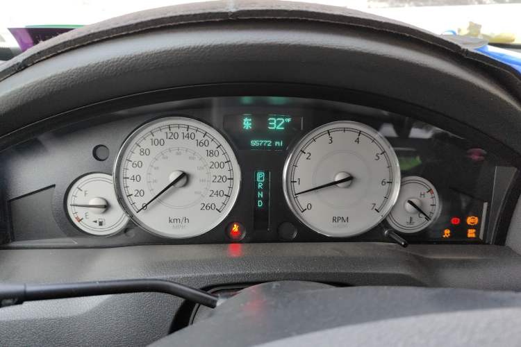 Used Chrysler 300C 2006 3.5L Luxury Navigation Edition Instrument Cluster