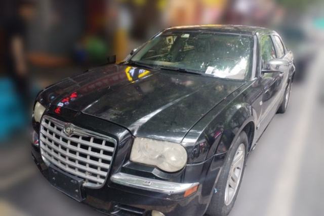 Used Chrysler 300C 2006 3.5L Luxury Navigation Edition