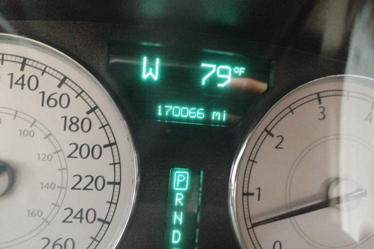 Used Chrysler 300C 2006 3.5L Luxury Navigation Edition Odometer Close Up