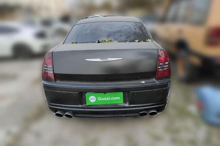 Used Chrysler 300C 2006 3.5L Luxury Navigation Edition Rear
