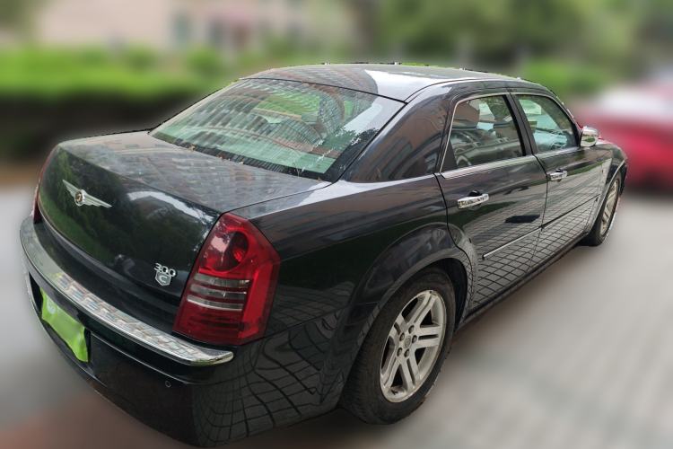Used Chrysler 300C 2006 2.7L Luxury Edition Rear Right 45 Deg