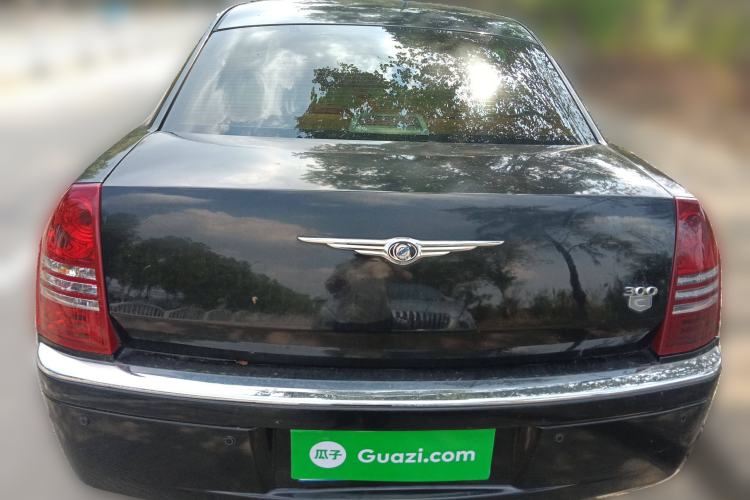 Used Chrysler 300C 2006 2.7L Luxury Edition Rear
