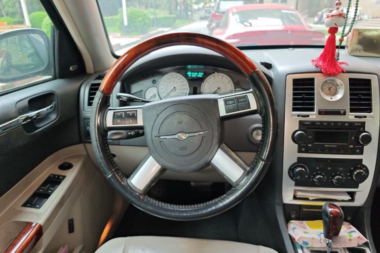 Used Chrysler 300C 2006 2.7L Luxury Edition Steering Wheel