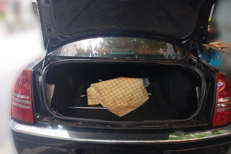 Used Chrysler 300C 2006 3.5L Luxury Navigation Edition Trunk