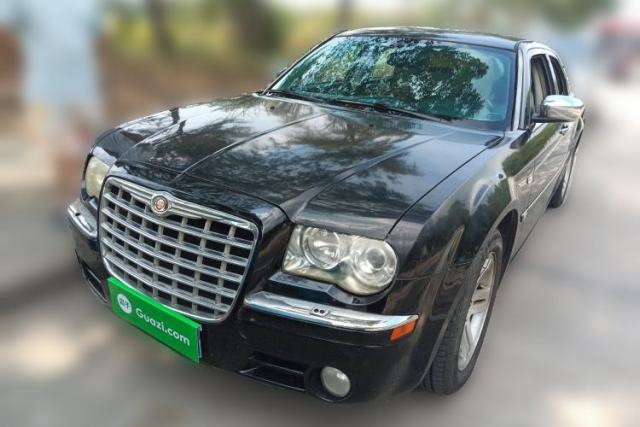 Used Chrysler 300C 2006 2.7L Luxury Edition