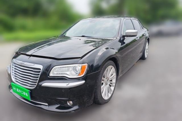 Used Chrysler 300C 2012 3.6L Luxury Edition