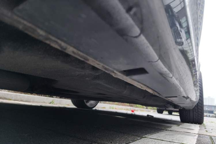Used Chrysler 300C 2012 3.6L Luxury Edition Chassis Front Left