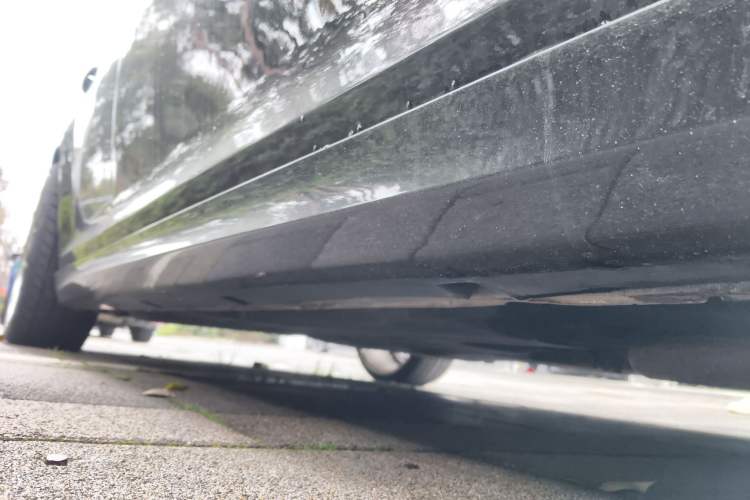 Used Chrysler 300C 2012 3.6L Luxury Edition Chassis Front Right
