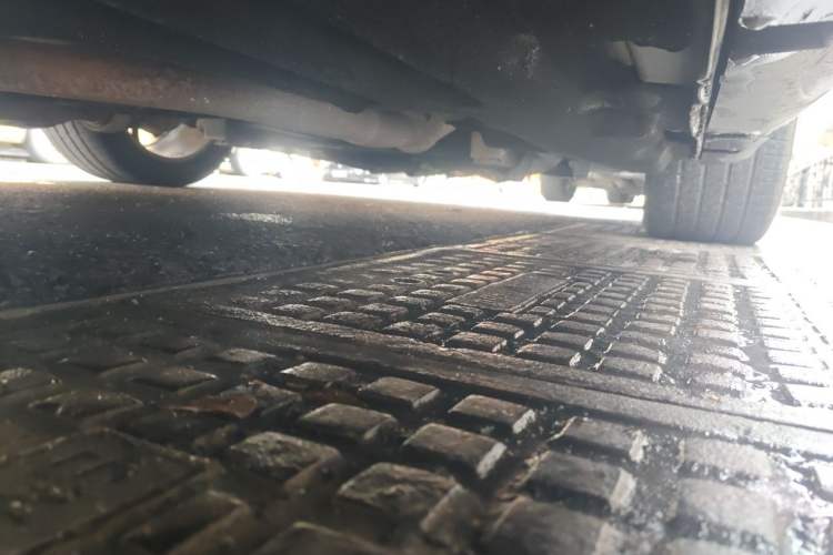 Used Chrysler 300C 2012 3.6L Luxury Edition Chassis Front Right