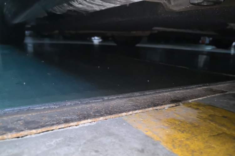 Used Chrysler 300C 2012 3.6L Luxury Edition Chassis Rear Left