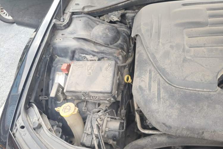 Used Chrysler 300C 2012 3.6L Luxury Edition Engine Bay Right