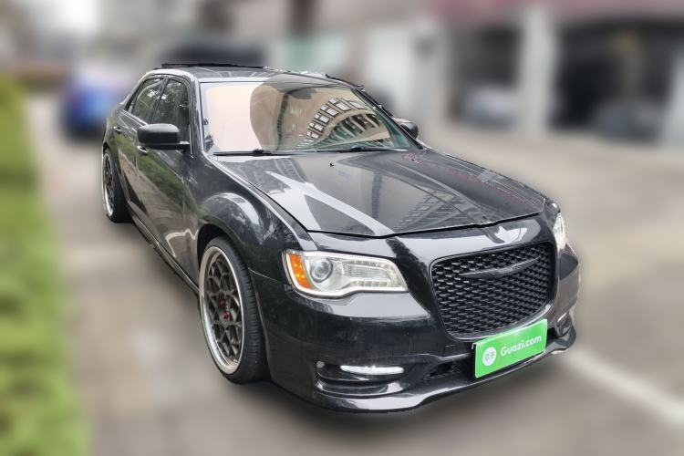 Used Chrysler 300C 2012 3.6L Luxury Edition Front Right 45 Deg