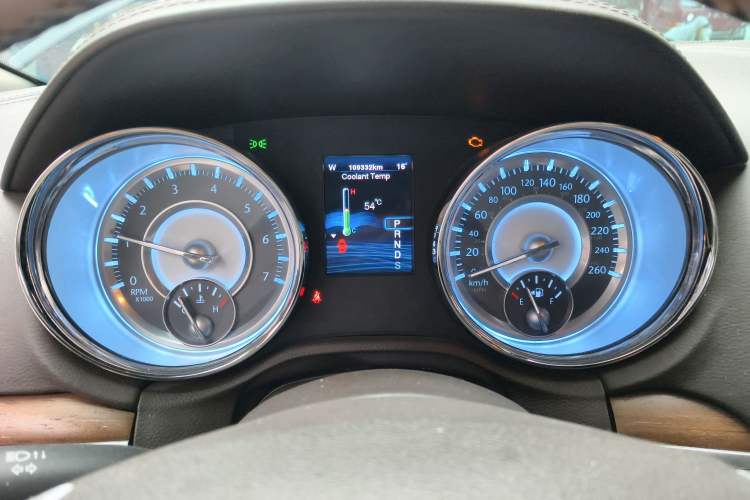 Used Chrysler 300C 2012 3.6L Luxury Edition Instrument Cluster