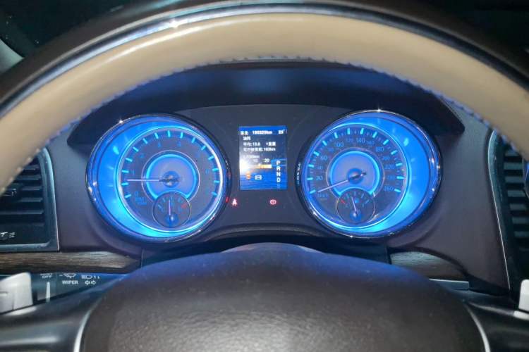 Used Chrysler 300C 2012 3.6L Luxury Edition Instrument Cluster