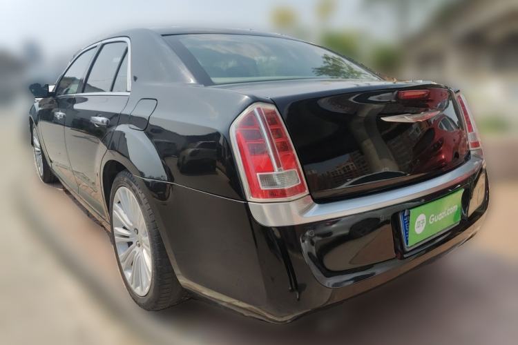 Used Chrysler 300C 2012 3.6L Luxury Edition Rear Left 45 Deg