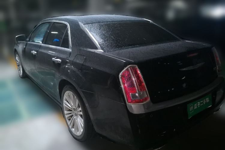 Used Chrysler 300C 2012 3.6L Luxury Edition Rear Left 45 Deg