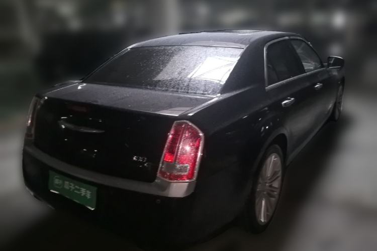 Used Chrysler 300C 2012 3.6L Luxury Edition Rear Right 45 Deg