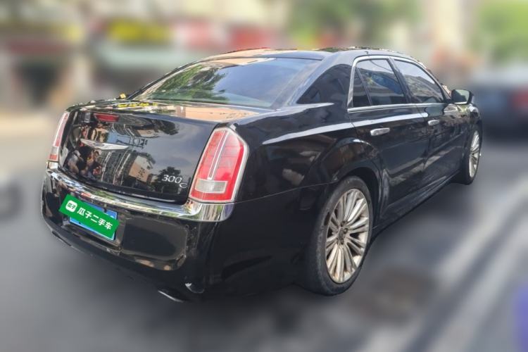 Used Chrysler 300C 2012 3.6L Luxury Edition Rear Right 45 Deg