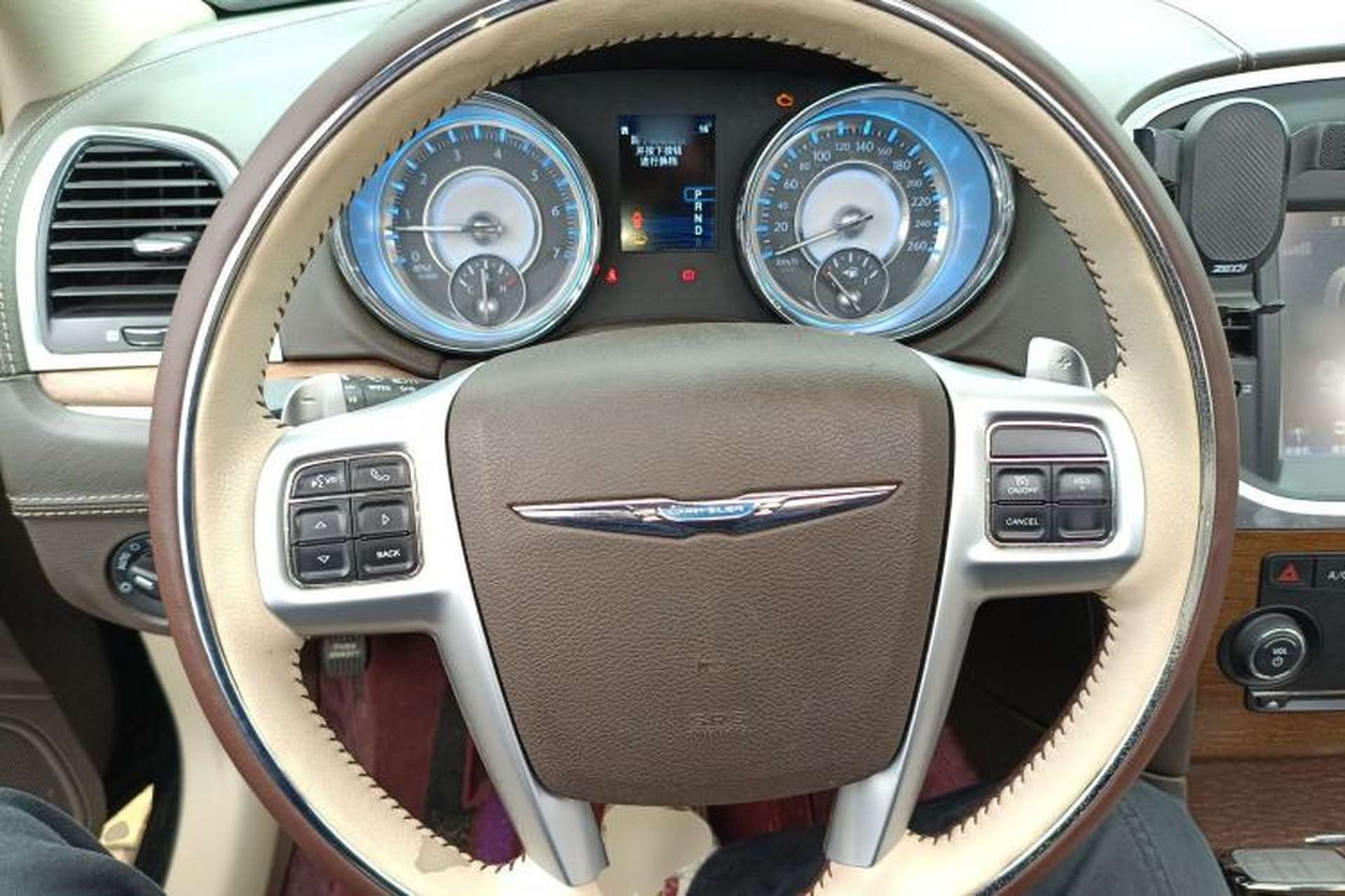 Used Chrysler 300C 2012 3.6L Luxury Edition Steering Wheel