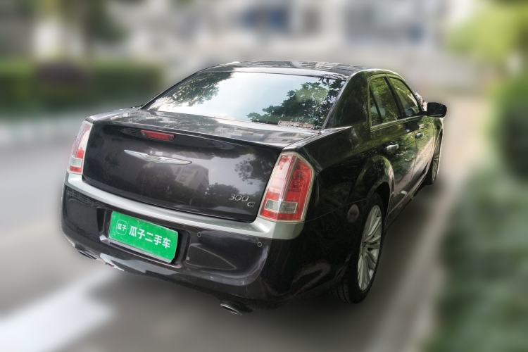 Used Chrysler 300C 2012 3.6L Luxury Edition Rear Right 45 Deg