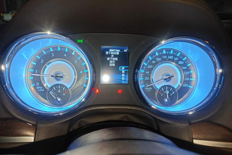 Used Chrysler 300C 2012 3.6L Luxury Edition Instrument Cluster