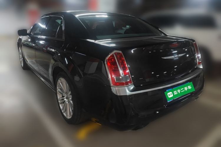 Used Chrysler 300C 2012 3.6L Luxury Edition Rear Left 45 Deg