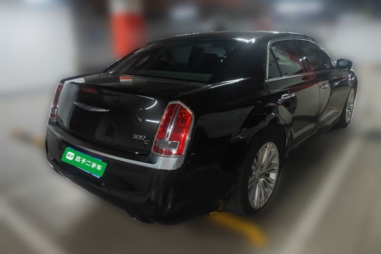 Used Chrysler 300C 2012 3.6L Luxury Edition Rear Right 45 Deg