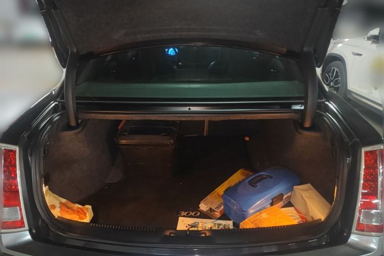 Used Chrysler 300C 2012 3.6L Luxury Edition Trunk