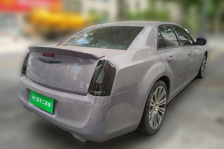 Used Chrysler 300C 2012 3.6L Luxury Edition Rear Right 45 Deg