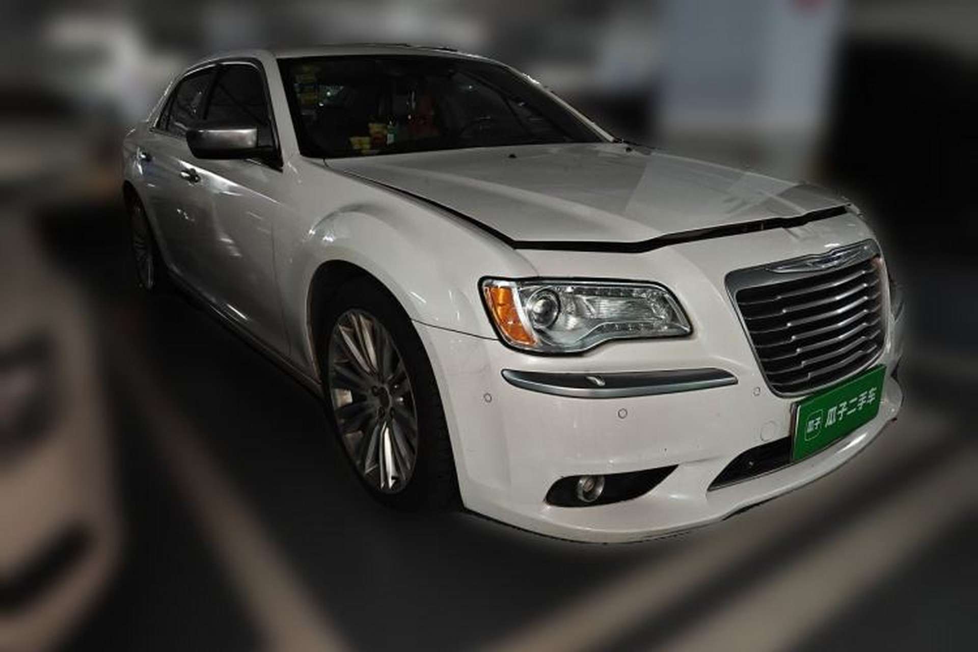 Used Chrysler 300C 2012 3.6L Luxury Edition Front Right 45 Deg